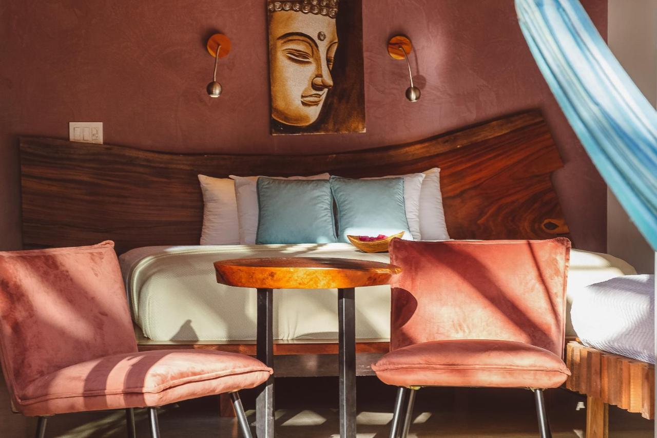 Iluminar Beachfront Suites Носара Екстериор снимка